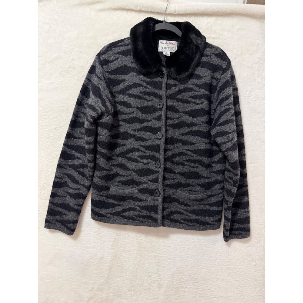 WondraWool Knitting Needles Wool Cardigan Jacket Large Tiger Stripe Faux Fur